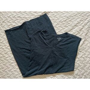 Universal Thread V-Neck Dress - L - EUC!